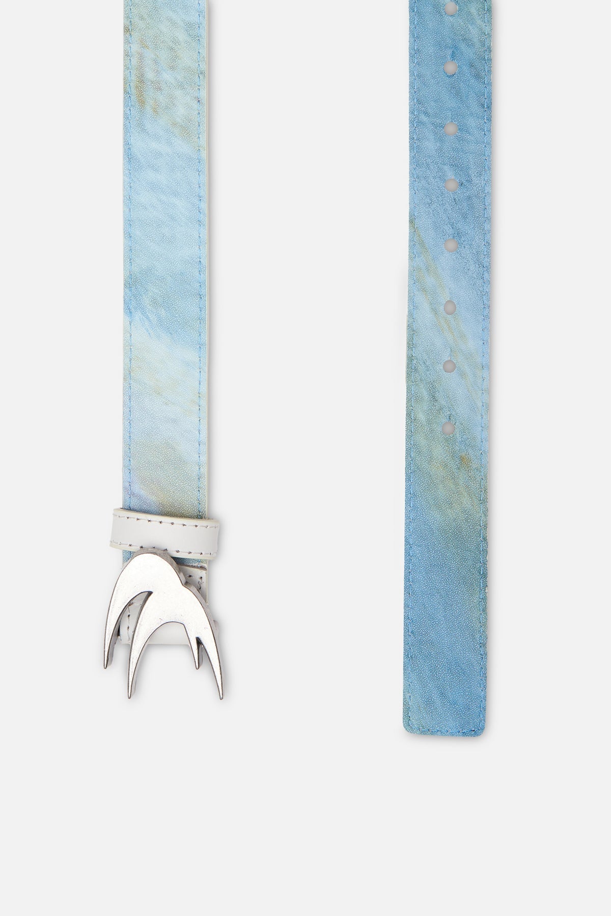 Biały pas z morskim krajobrazem