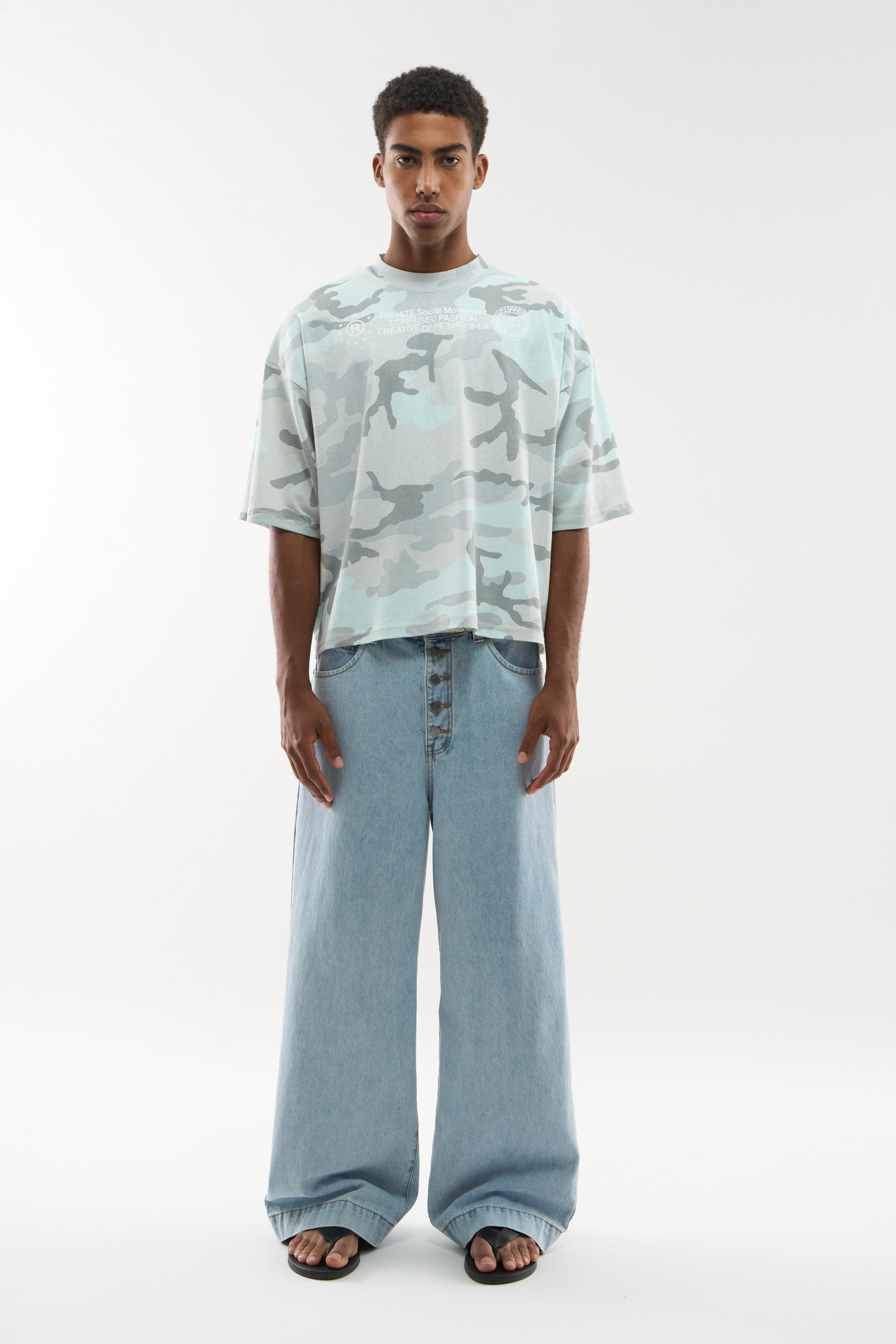 Koszulka Confused w jasnoszarym kamuflażu