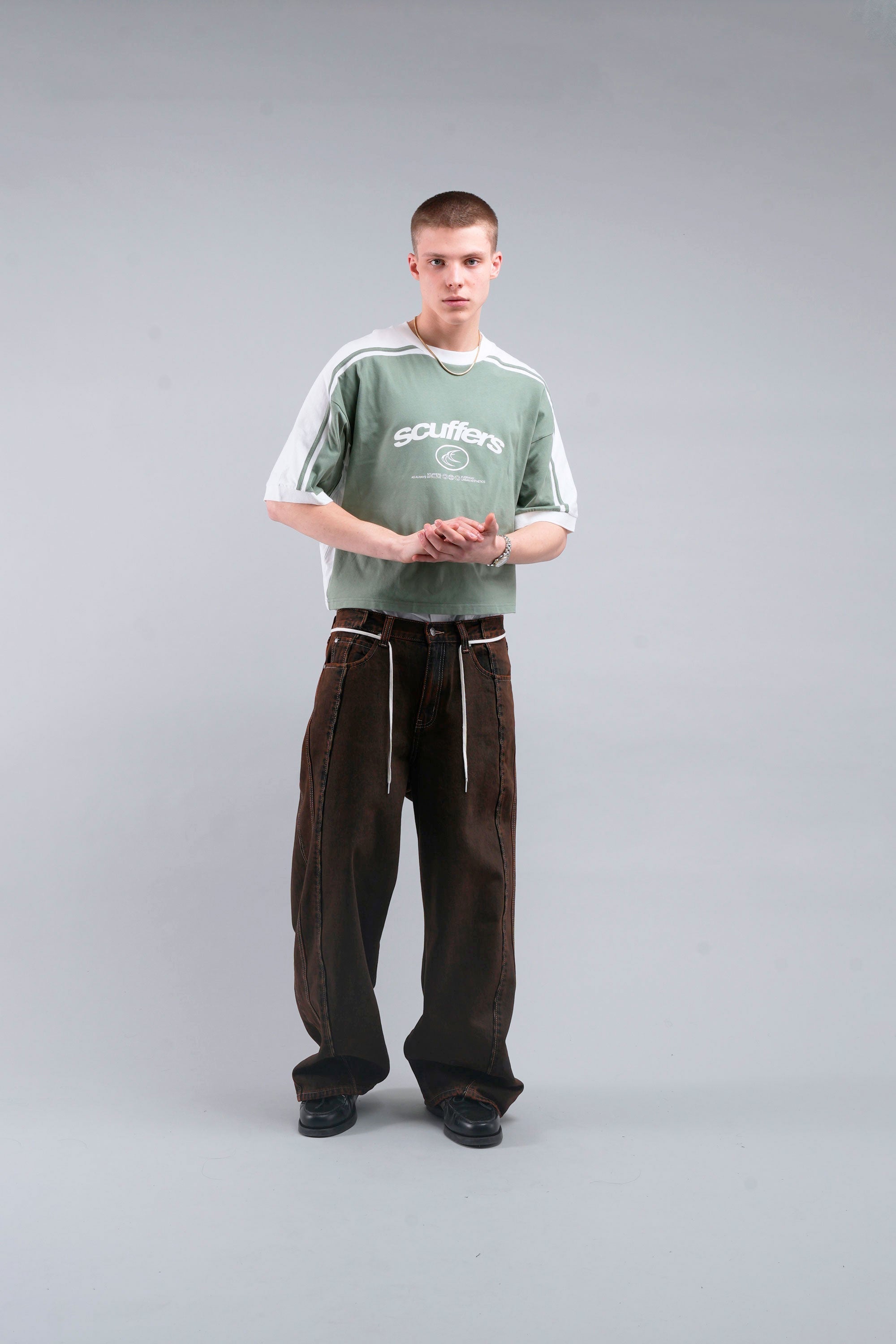 Bezproblemowa zielona koszulka