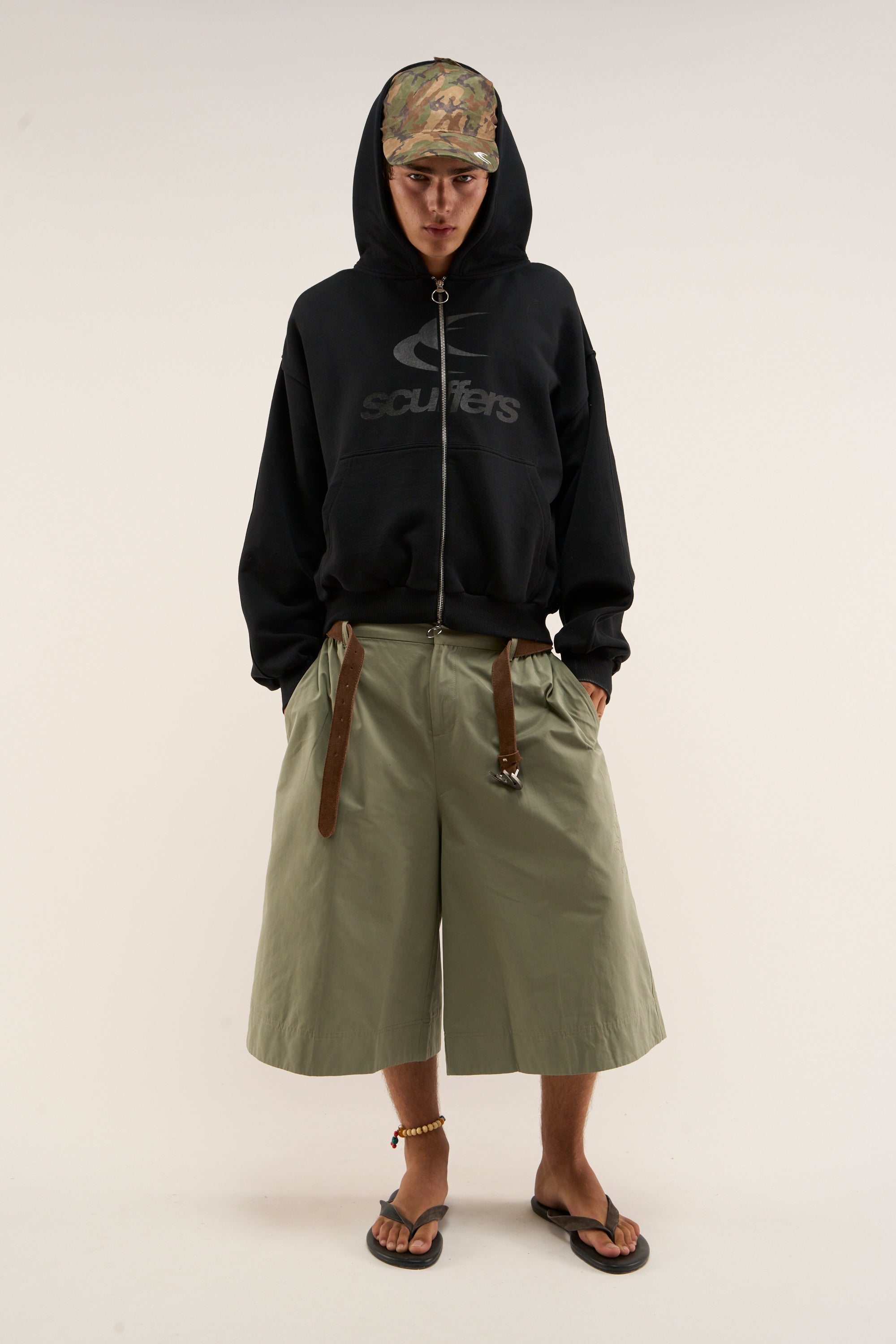 Bluza z kapturem i zamkiem błyskawicznym w kolorze czarnym z logo