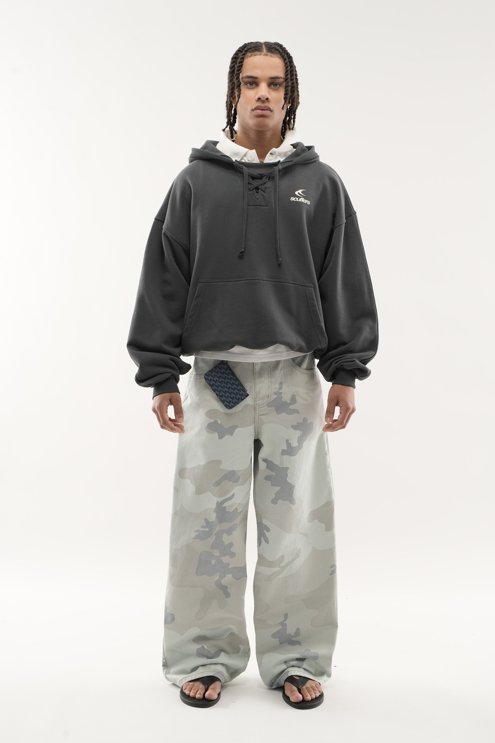 Ciemna bluza z kapturem dla chłopców lub dziewcząt