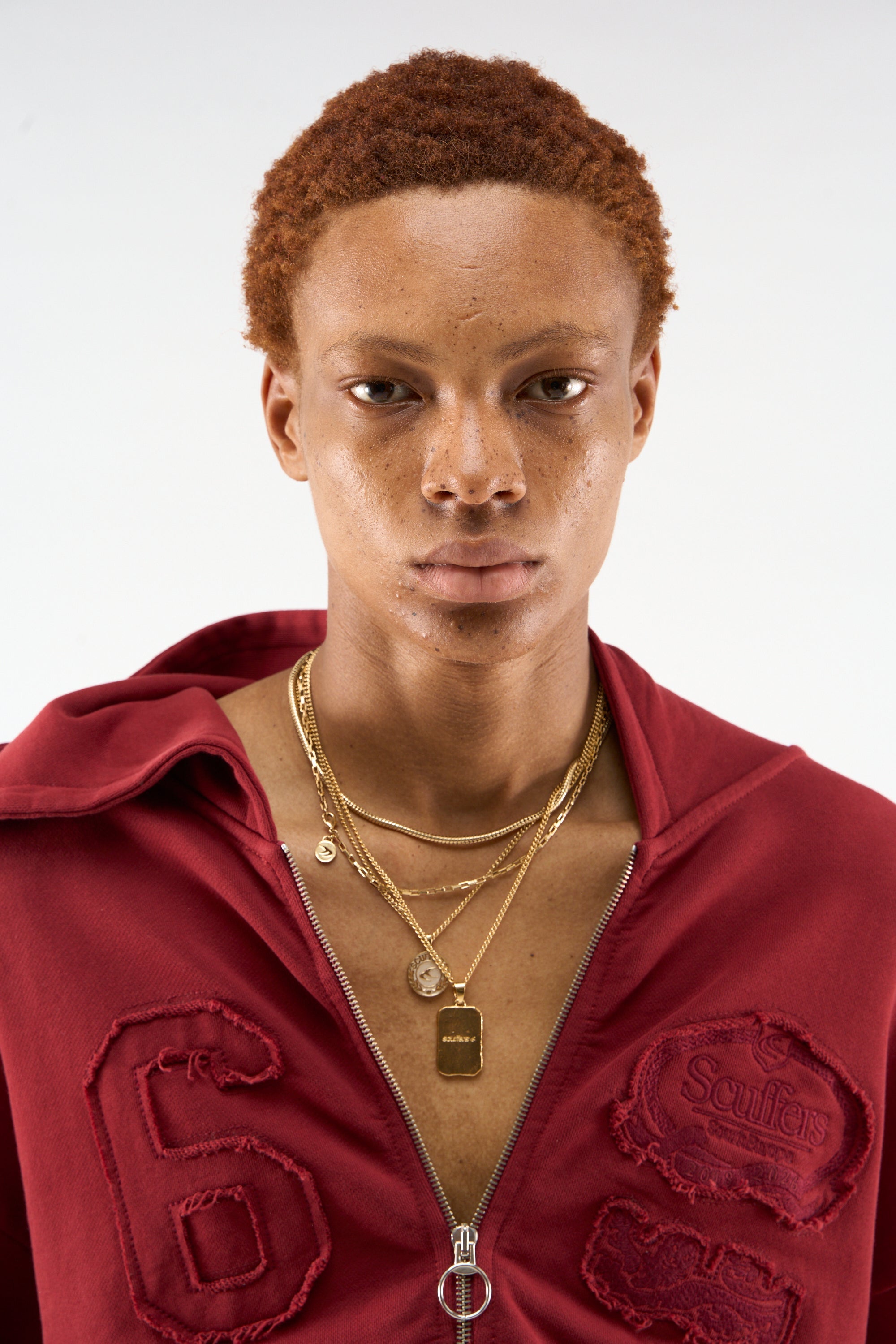 Naszyjnik z medalem AU