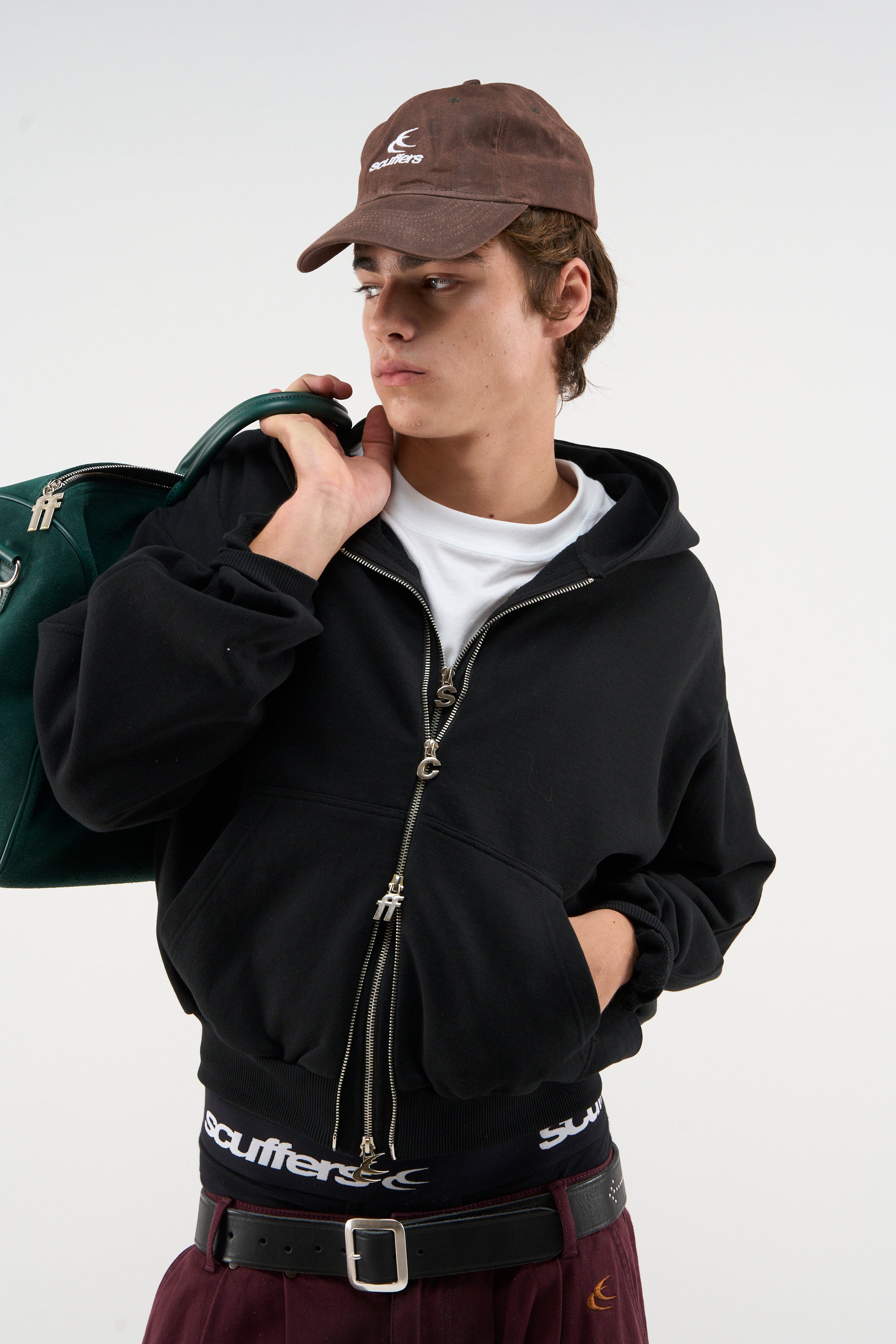 Zamek błyskawiczny ze stali czarnej