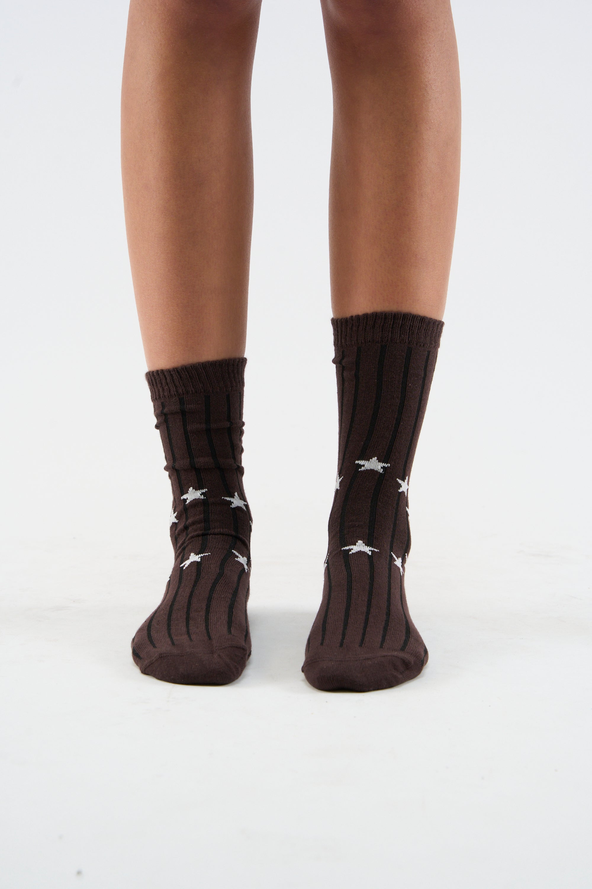 EA Brązowe skarpetki