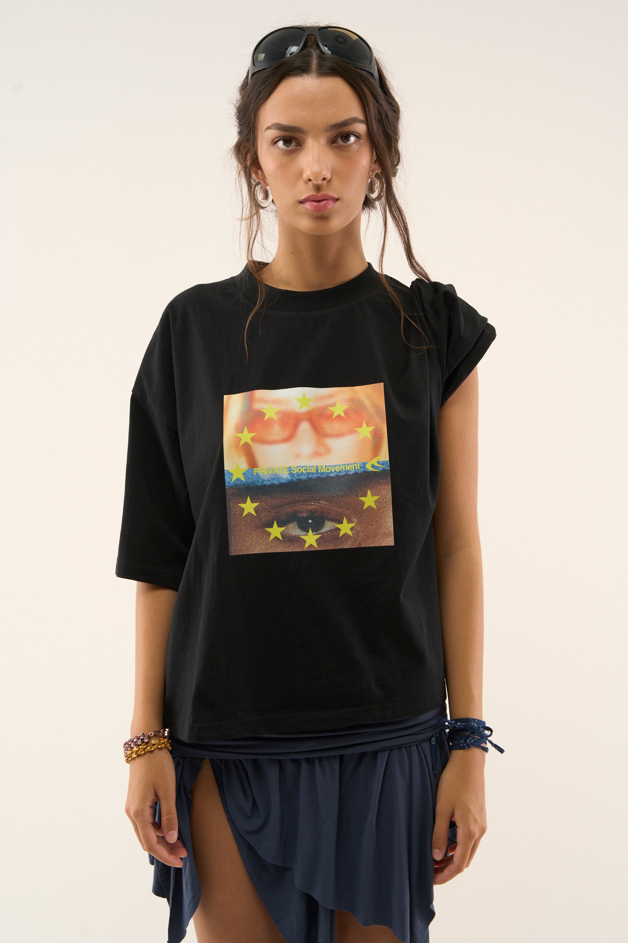 Koszulka z czarnym filmem