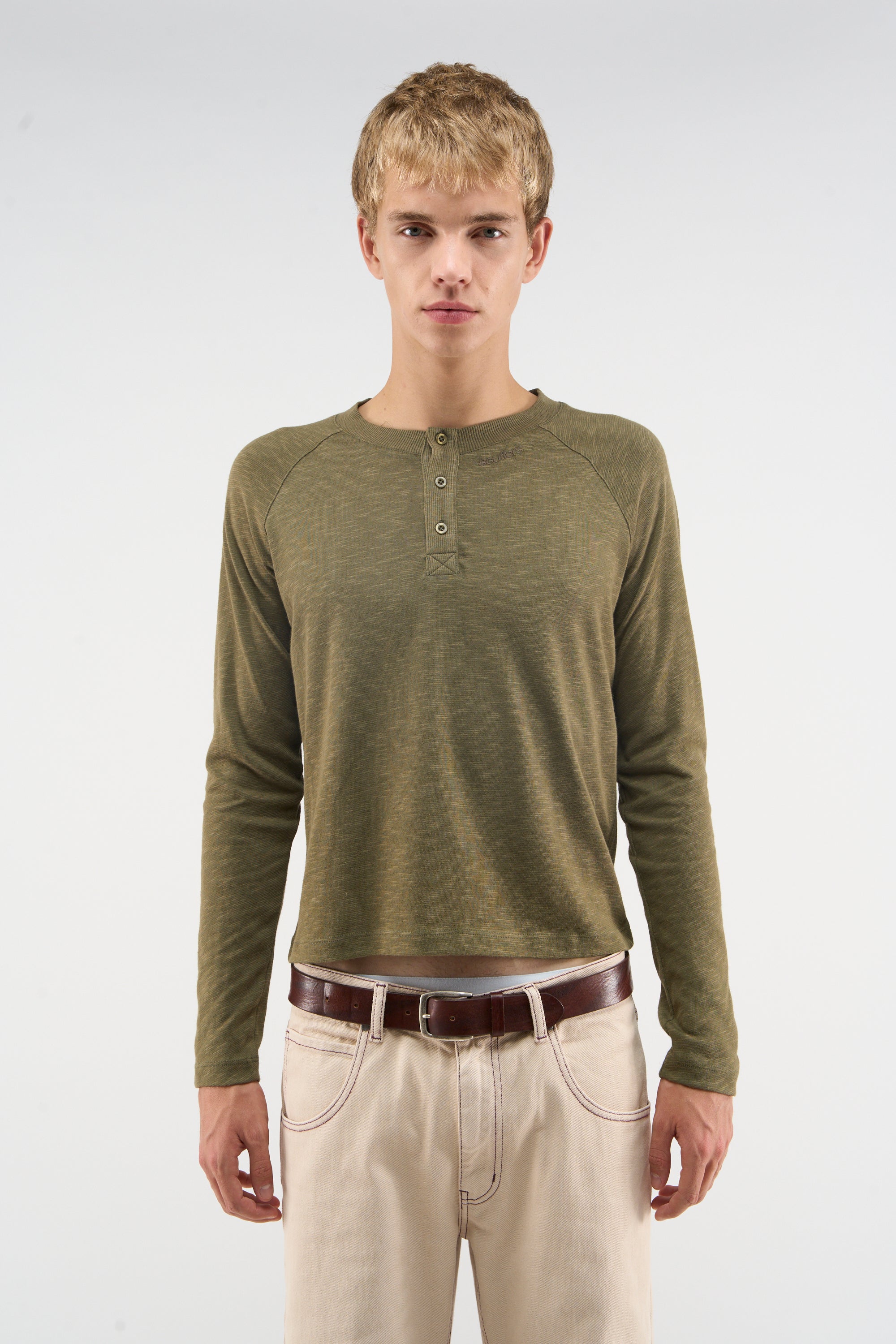 Długi rękaw w kolorze zielonym