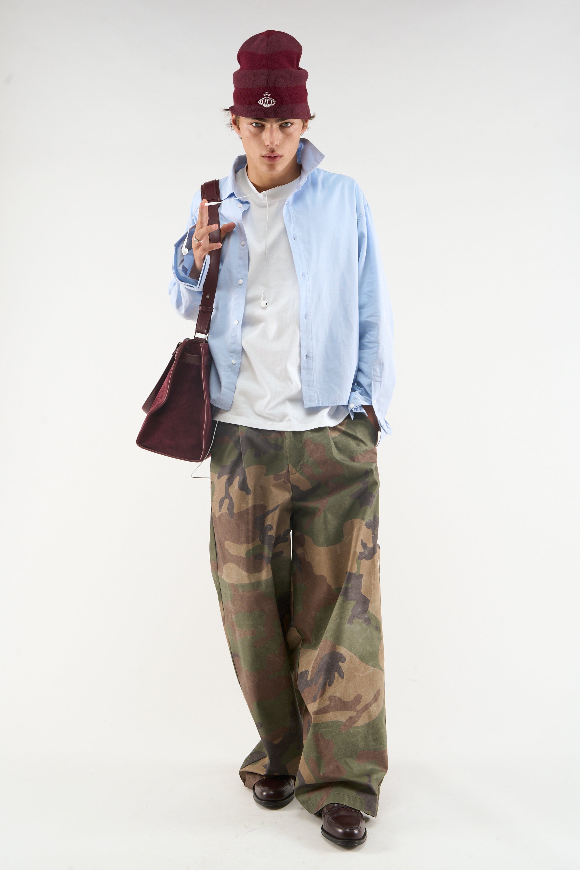 Jasnoniebieska koszula