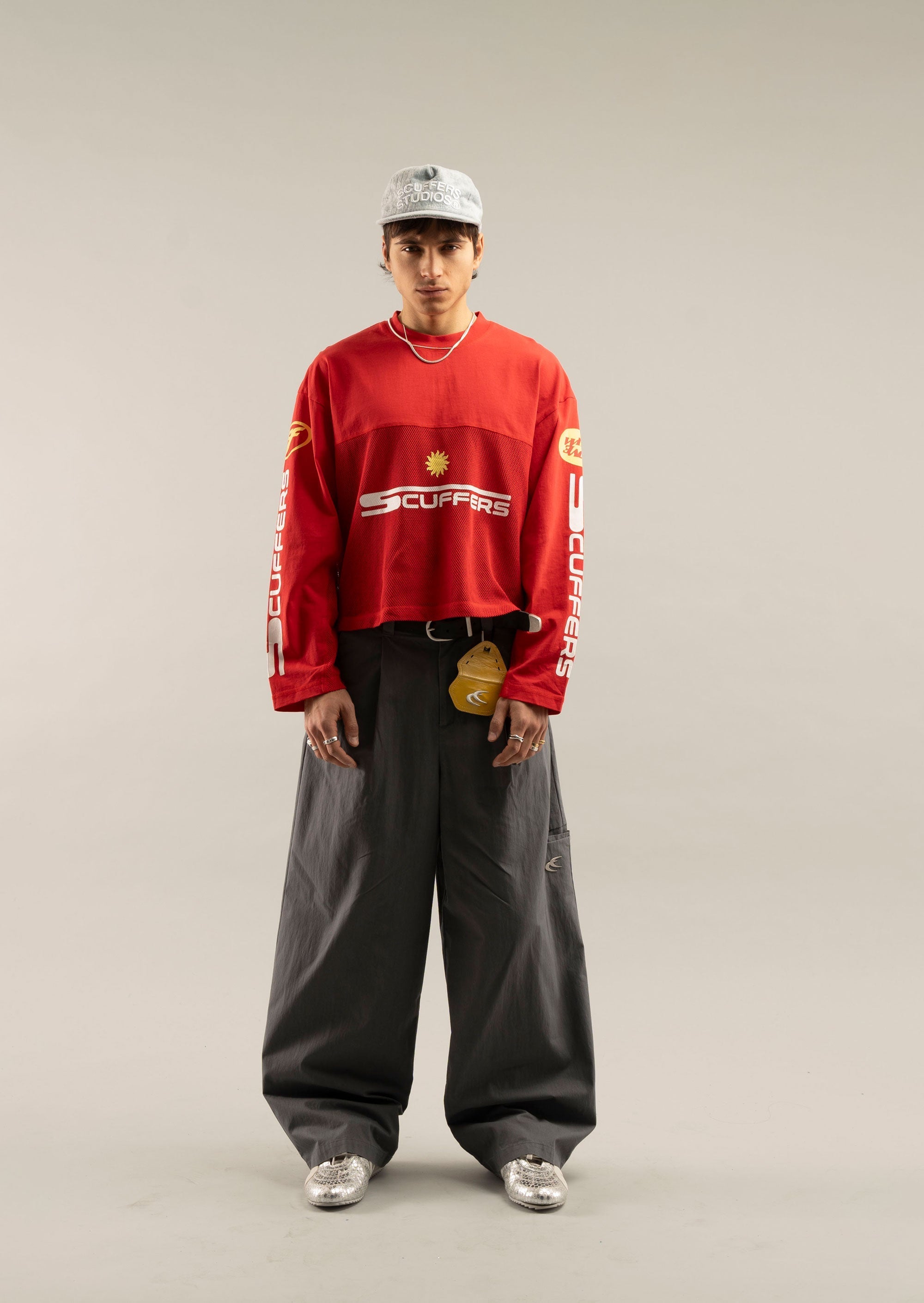 FF1 Czerwona koszula z długim rękawem