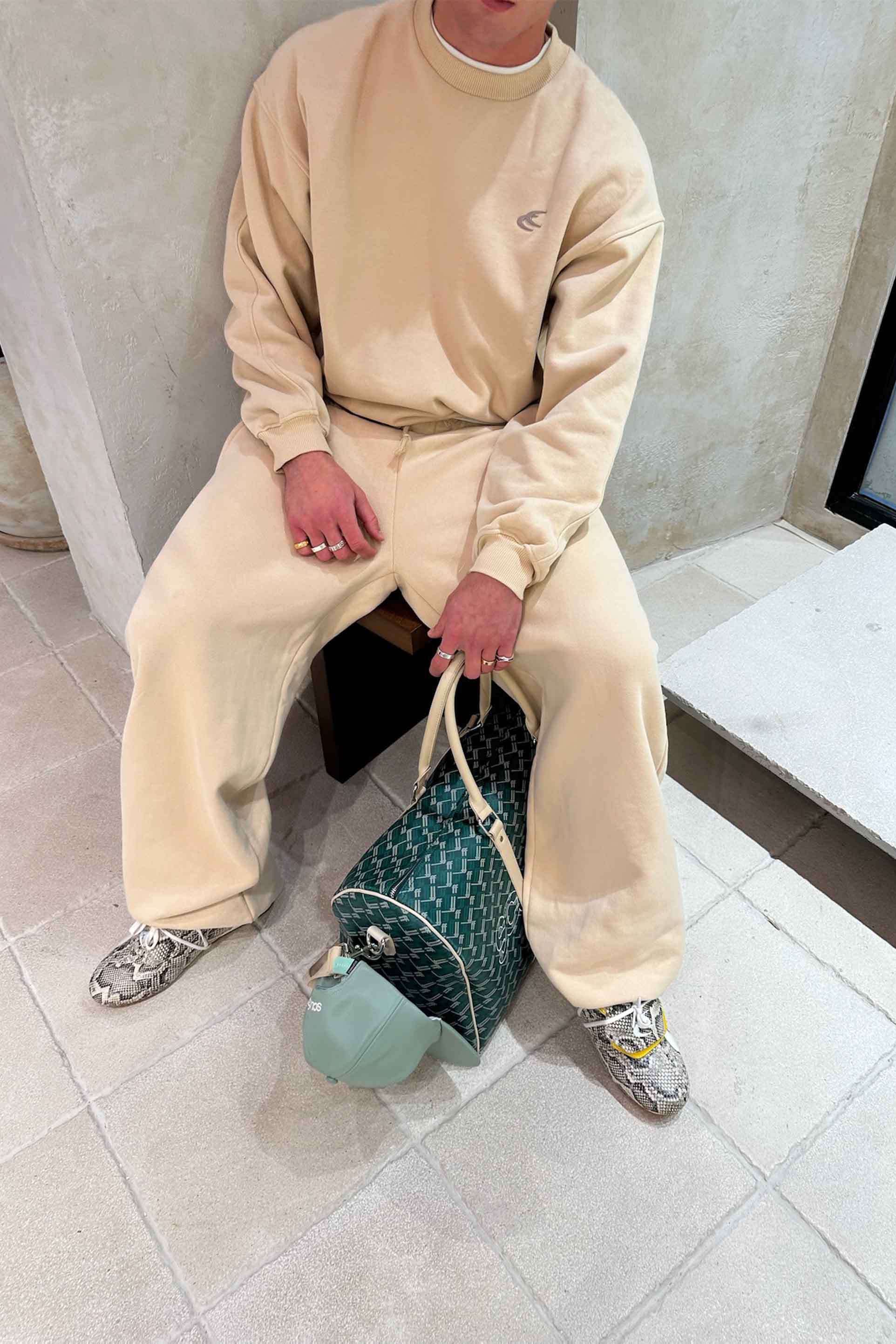 Codziennie ecru z okrągłym dekoltem