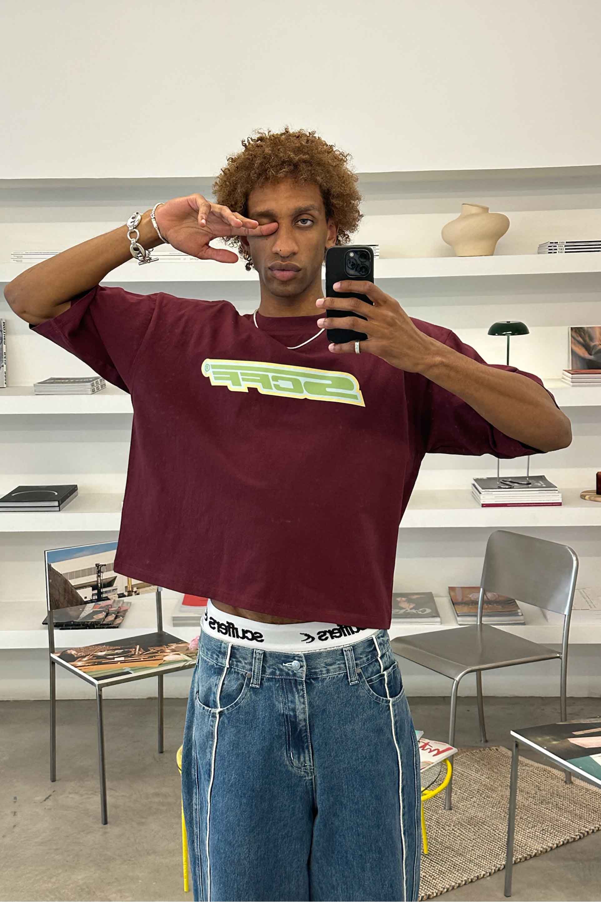 Koszulka w kolorze bordowym