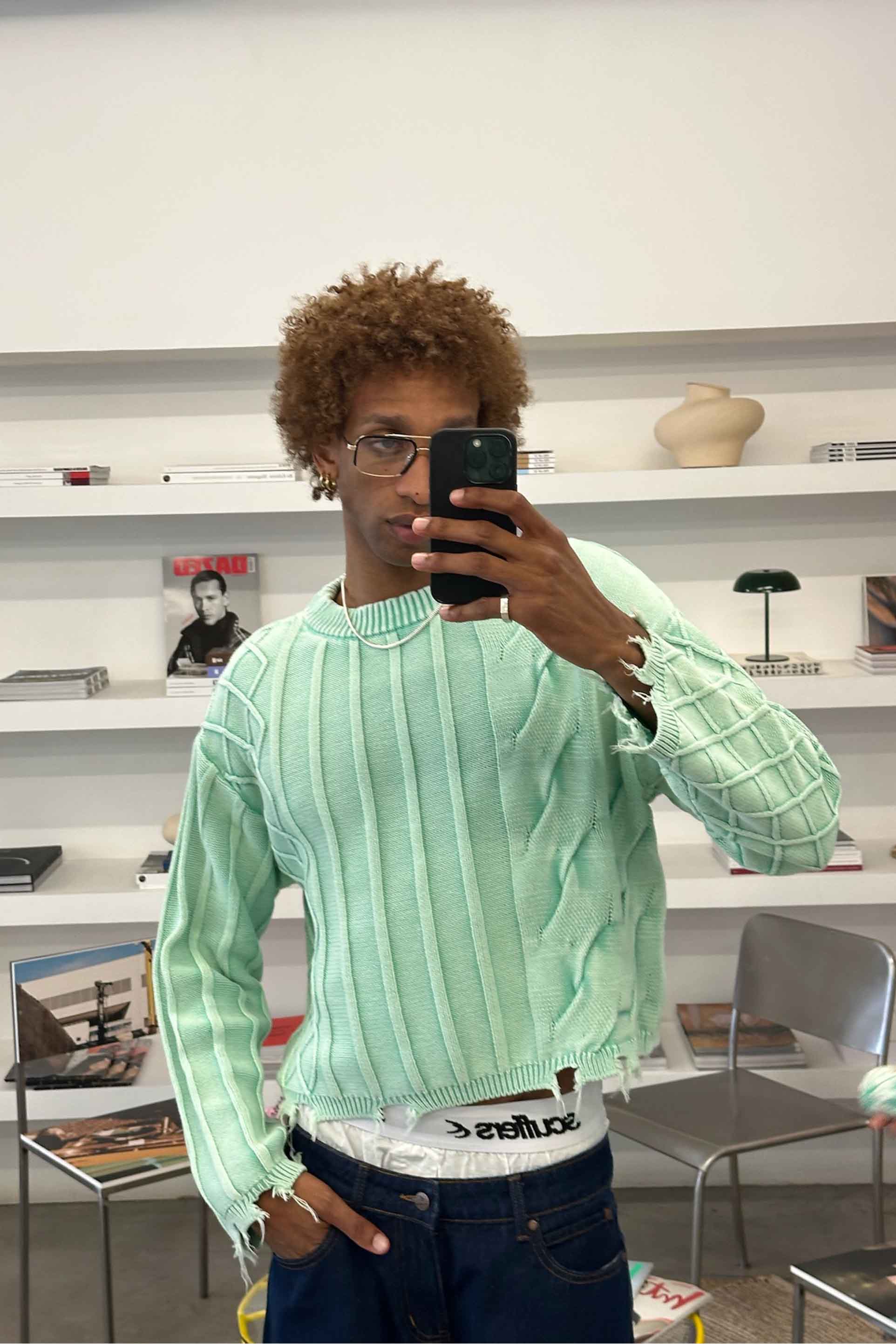 Oversize'owy zielony trencz