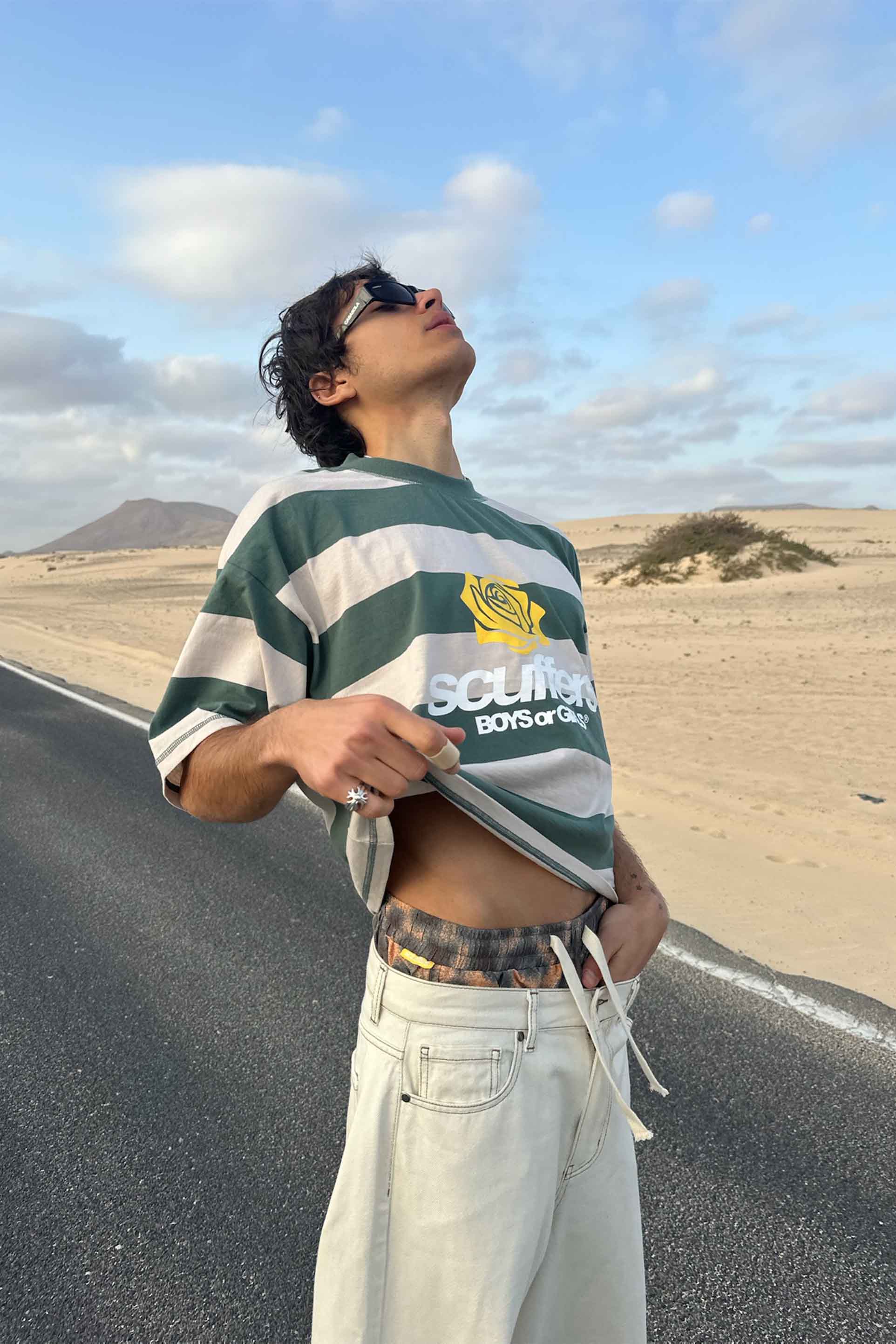 Koszulka w paski dla chłopców w kolorze zielonym