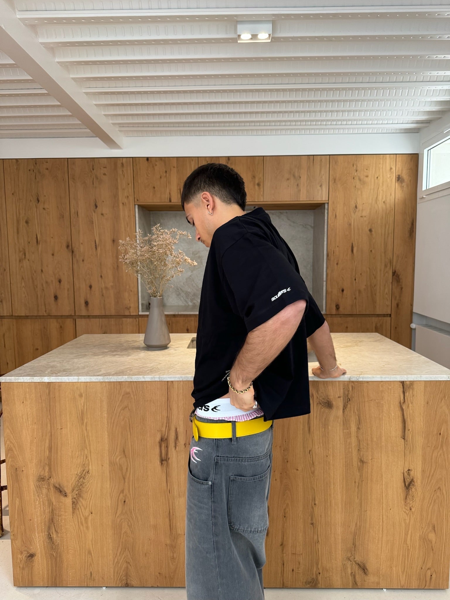 Podstawowy pakiet koszulek czarno-białych