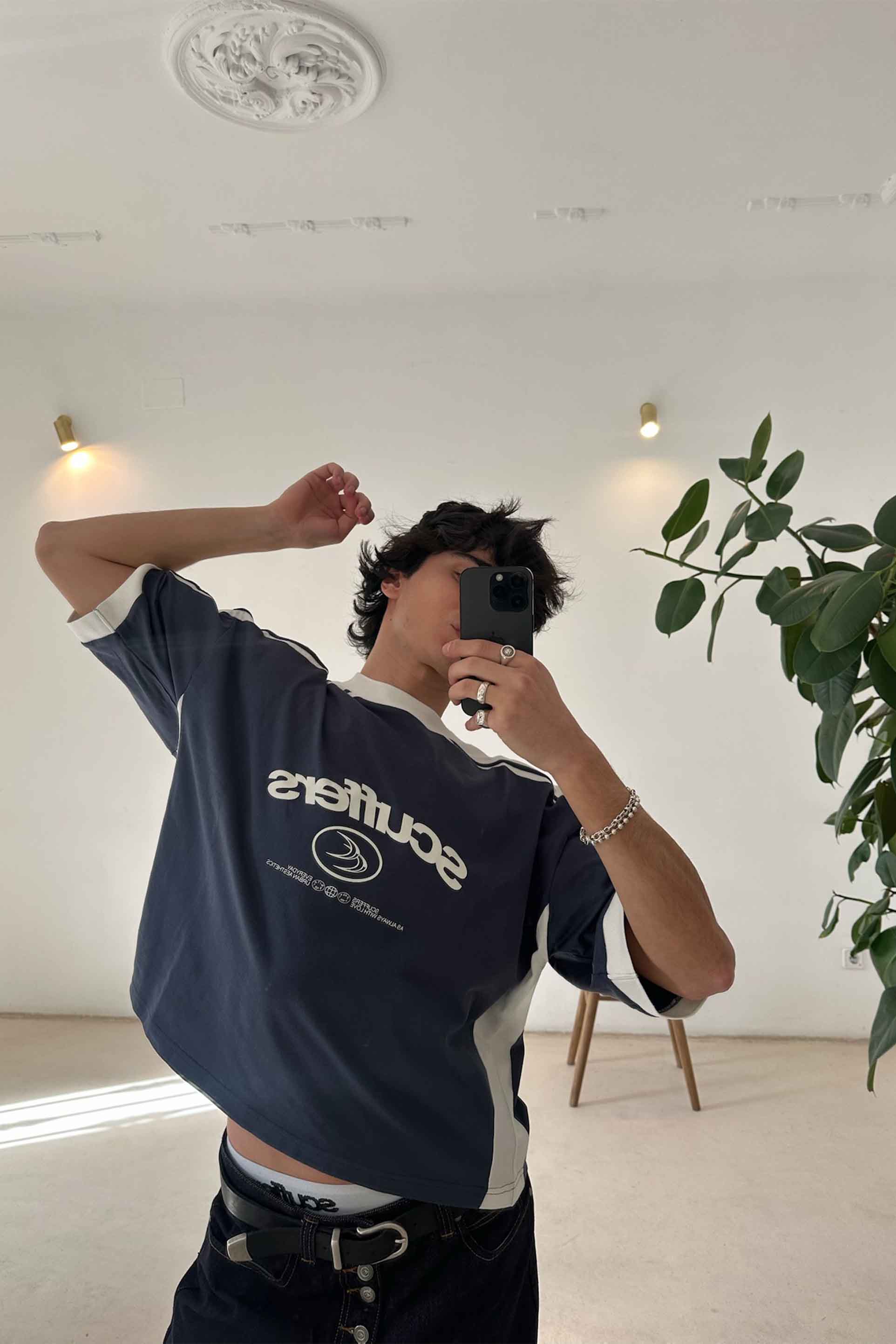 Koszulka w kolorze granatowym