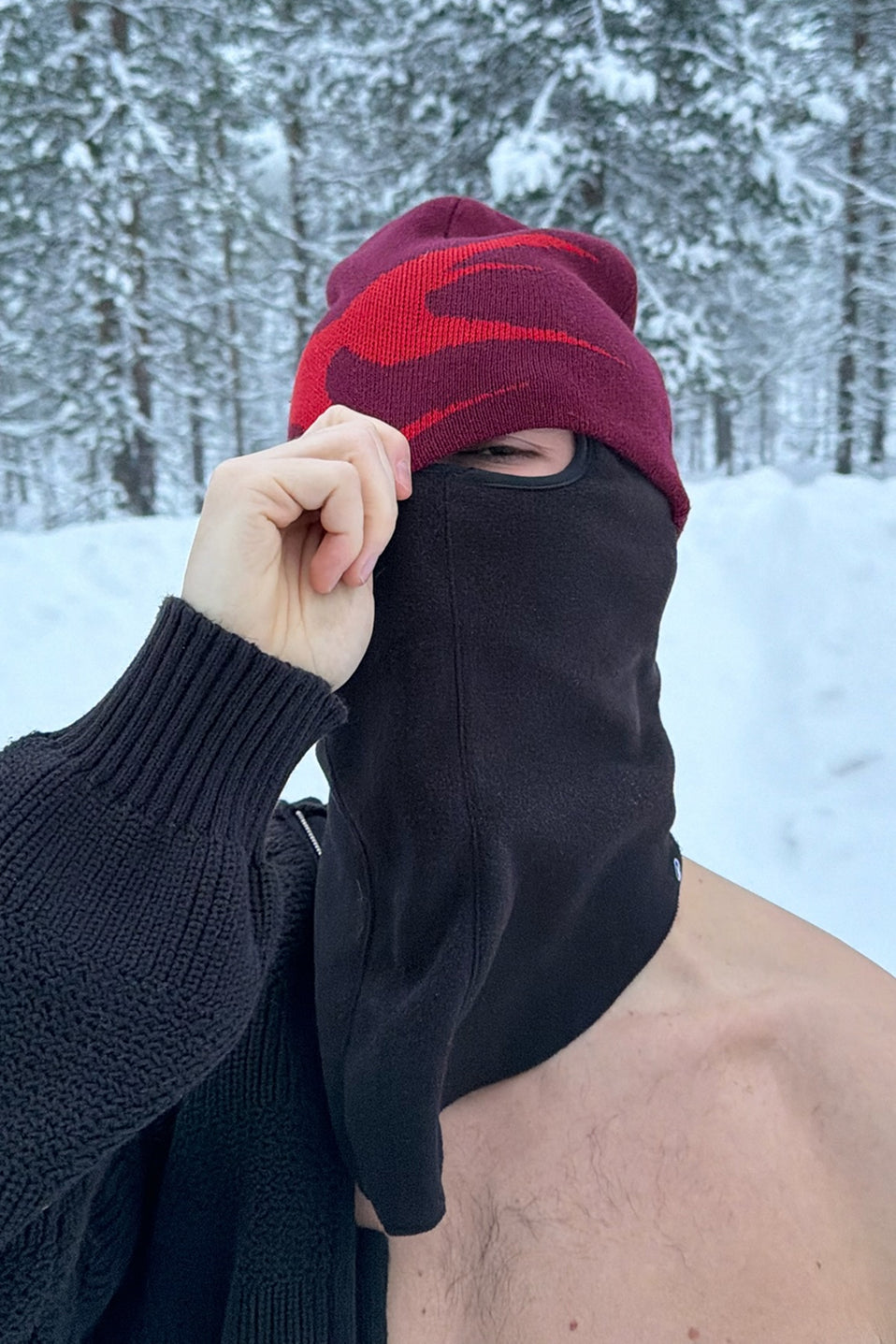 Nowa czapka Amore Burgundy