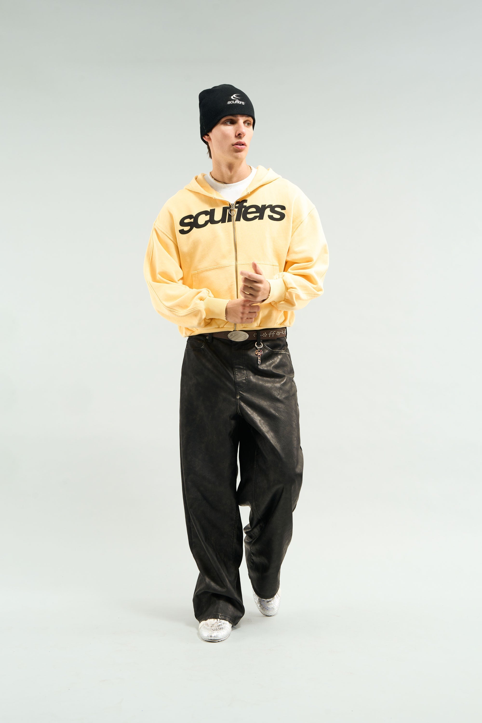 Niezbędny żółty zamek błyskawiczny