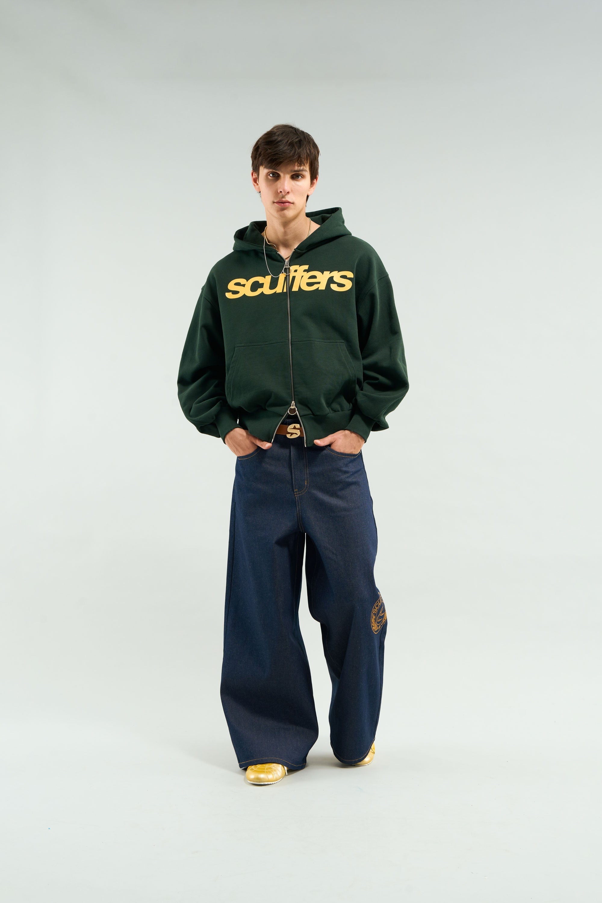 Niezbędny zielony zamek błyskawiczny