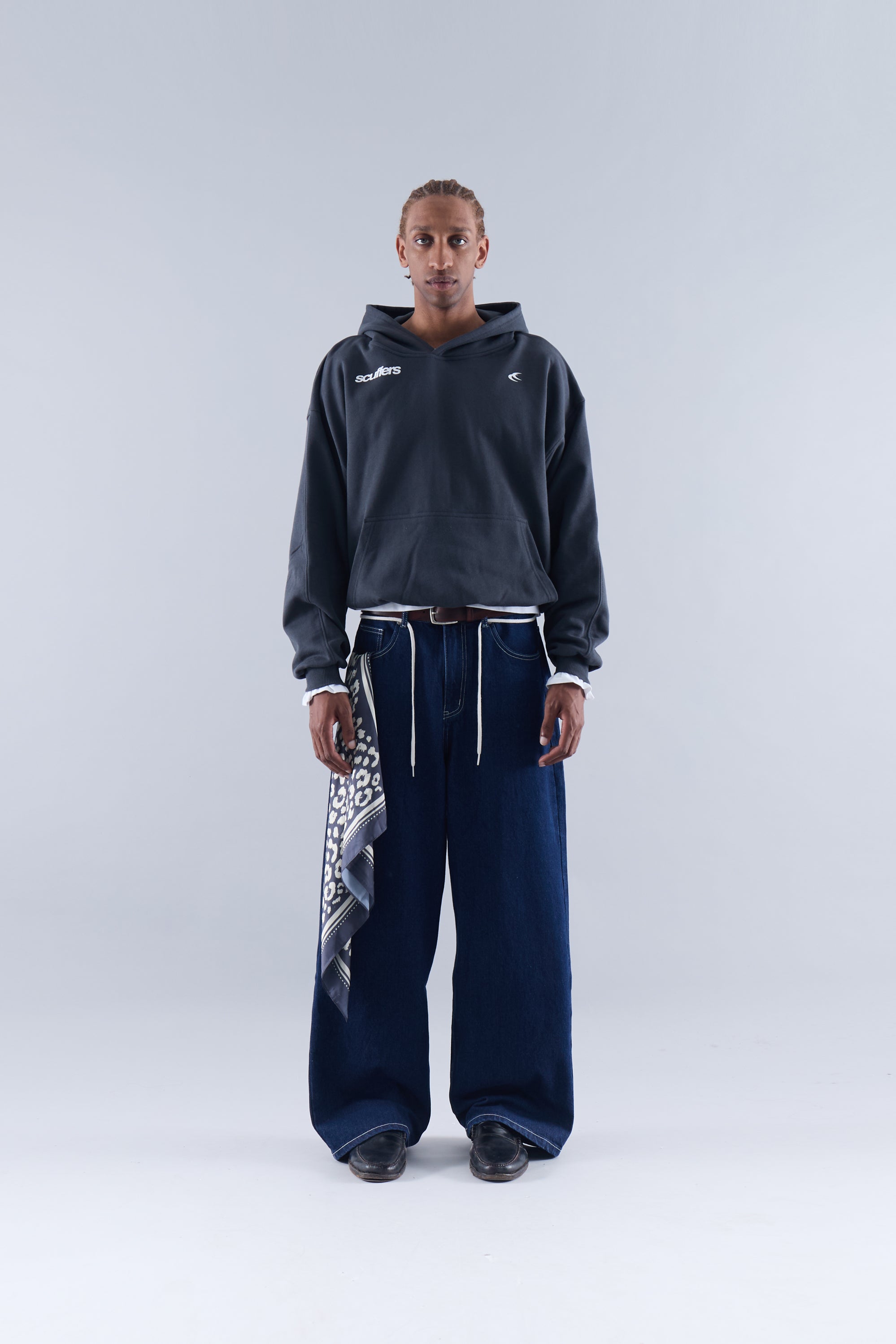 Czarna bluza z kapturem Motor Studios